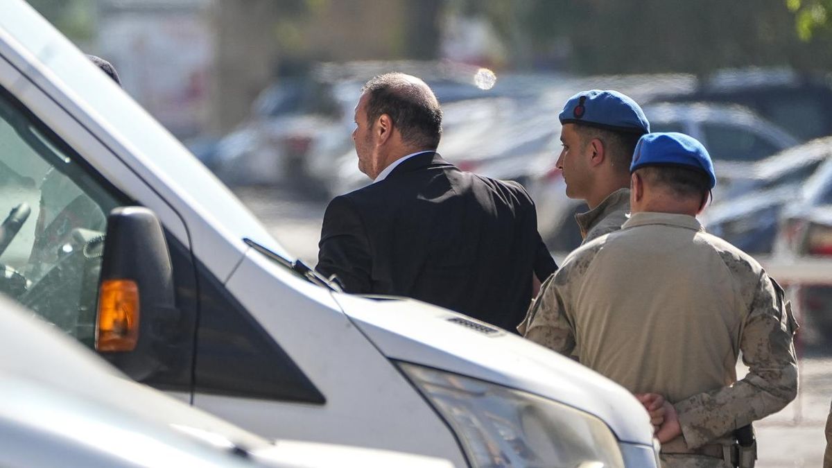 CHP, İlkay Çiçek'i kesin ihraç talebiyle disipline sevk etti — TRT Haber haberinde yayımlanan fotoğraf
