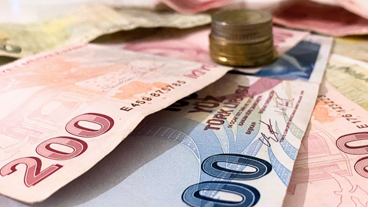 YENİ Partili Karabat cari açık ve sanayi üretimi verilerini değerlendirdi — Evrensel haberinde yayımlanan fotoğraf